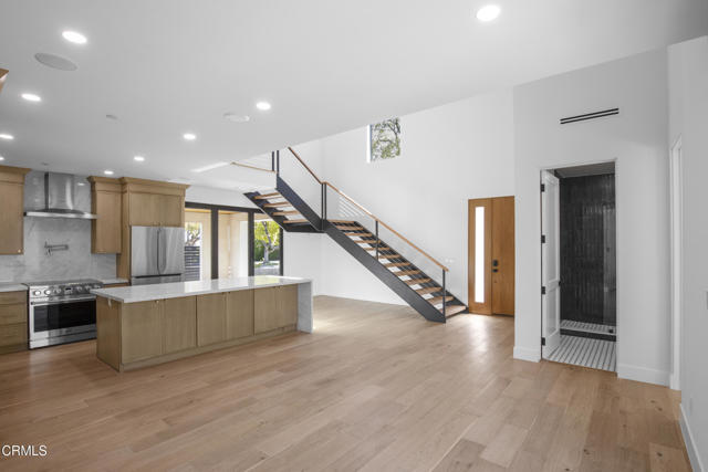 Detail Gallery Image 9 of 32 For 611 W Claremont St, Pasadena,  CA  - 3 Beds | 3 Baths