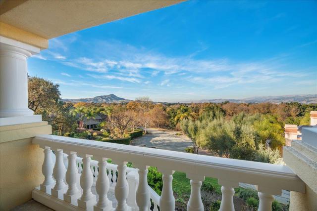 385 Atherton Way, Morgan Hill CA: https://media.crmls.org/mediaz/50a080dc-9daa-41d9-be33-f97695914606.jpg