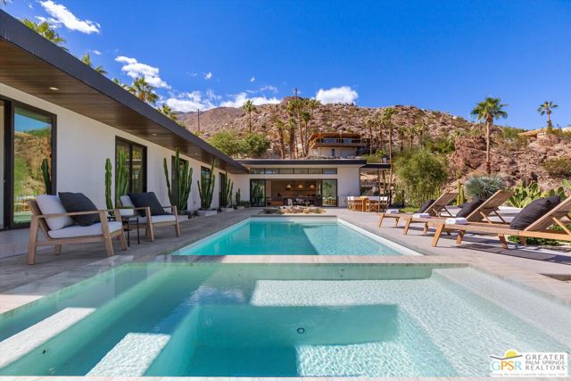 2481 Cahuilla Hills Drive, Palm Springs, CA 92264