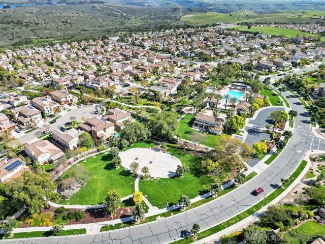 1531 Quiet Trail Dr, Chula Vista CA: https://media.crmls.org/mediaz/50a2c71a-c964-407b-bc88-d0812973ecff.jpg
