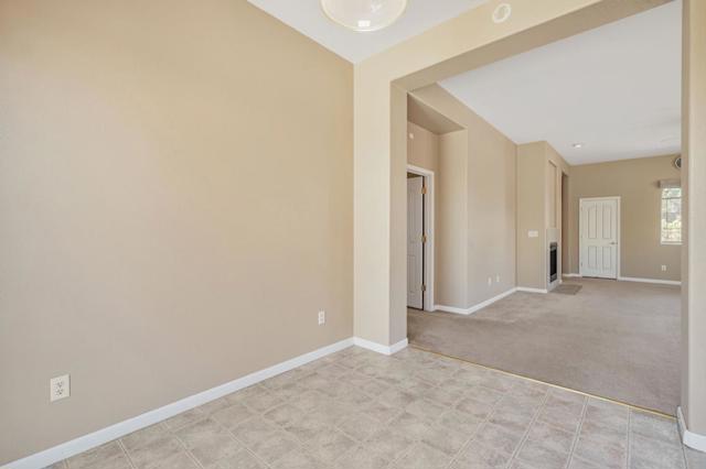 1665 Youngstown Lane, Suisun City CA: https://media.crmls.org/mediaz/50a39f08-7f45-4fba-8bd8-e4ea78e7664e.jpg