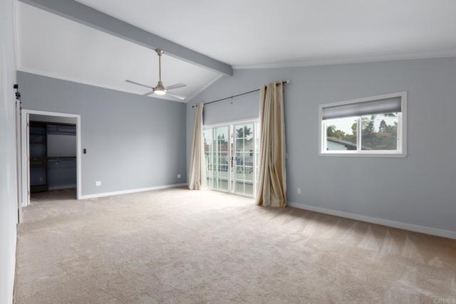 348 Avenida De Las Rosas, Encinitas CA: https://media.crmls.org/mediaz/50a42ed1-c45d-43da-9b46-00ac717dd475.jpg