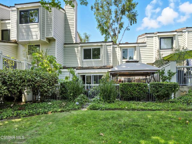 1206 S Westlake Boulevard, Westlake Village CA: https://media.crmls.org/mediaz/50a4d720-b560-4d14-a880-1cf7a3caa76c.jpg