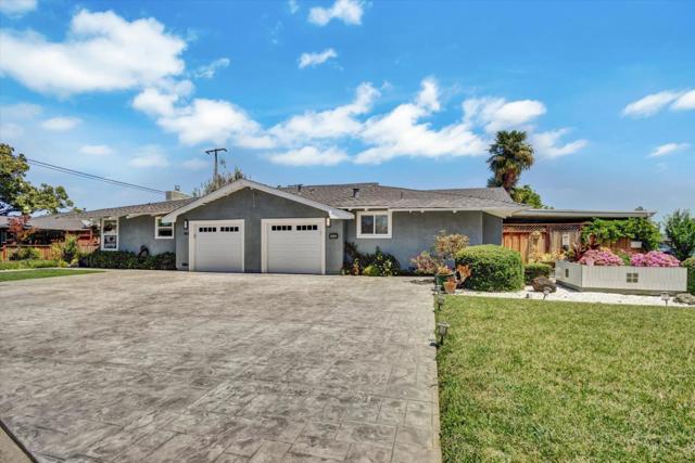 163 Roxbury, Santa Clara CA: https://media.crmls.org/mediaz/50a4f0ef-e5c2-4181-a569-cbc2348817cd.jpg