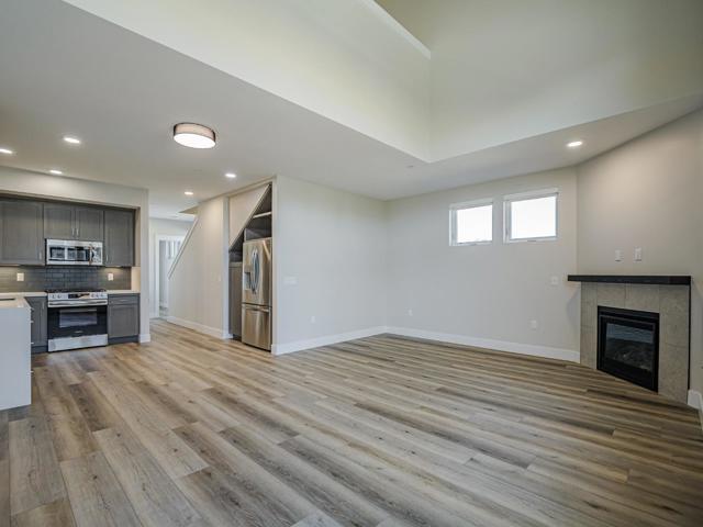 116 Aptos Village Way, Aptos CA: https://media.crmls.org/mediaz/50a515ee-4a88-418e-8dfc-03d54c856c8f.jpg