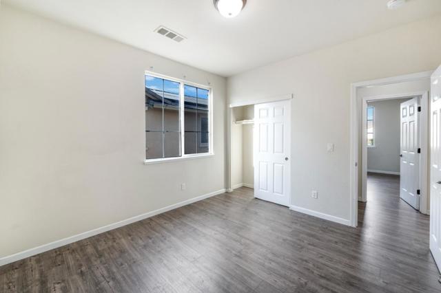 16341 Adobe Way, Lathrop CA: https://media.crmls.org/mediaz/50a5e8fb-65b0-4930-9e23-48f5b094a976.jpg