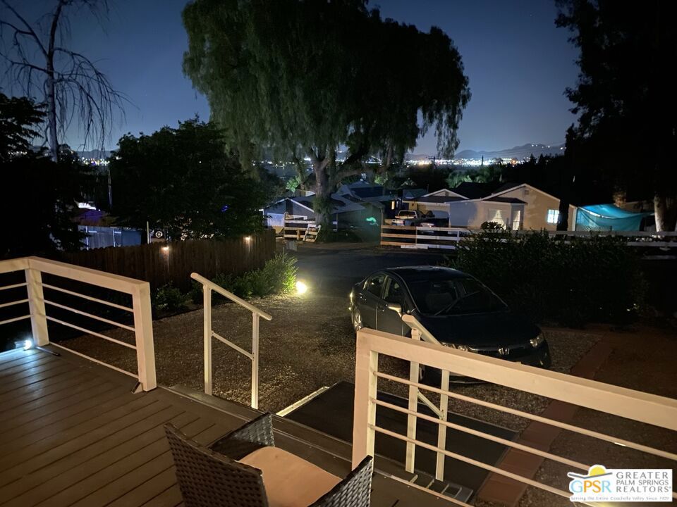 https://media.crmls.org/mediaz/50a663a8-96d7-4e7d-b389-a7e7209abedc.jpg?preset=X-Large