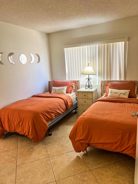 40513 Bay Hill Way, Palm Desert CA: https://media.crmls.org/mediaz/50a85003-3ff8-49e1-89b2-0e3db48ce5fb.jpg
