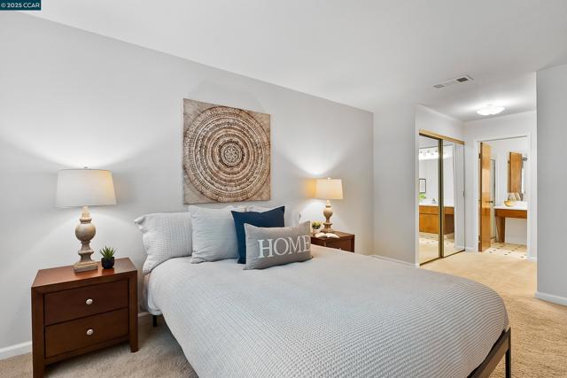 1383 Hull Ln, Martinez CA: https://media.crmls.org/mediaz/50a9f049-9343-46db-8a71-9cbd65939527.jpg