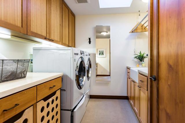 140 Farm Road, Woodside CA: https://media.crmls.org/mediaz/50aa4be6-a323-4fef-97c8-00584f83dcdf.jpg