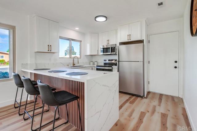 Image 5 of 36 For 1025 Plover Way