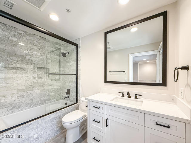 581 Lakeview Canyon Road, Westlake Village CA: https://media.crmls.org/mediaz/50aa9835-fd87-4e3d-b1b5-d2c9f33af8f8.jpg