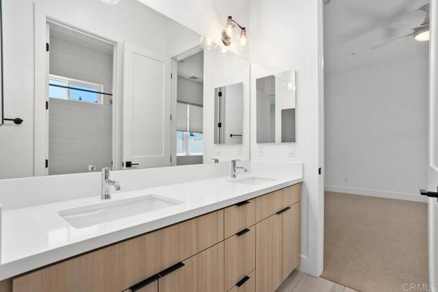 Detail Gallery Image 15 of 39 For 1208 Stonemark Place #MAIN HOUSE,  Vista,  CA 92081 - 6 Beds | 5 Baths