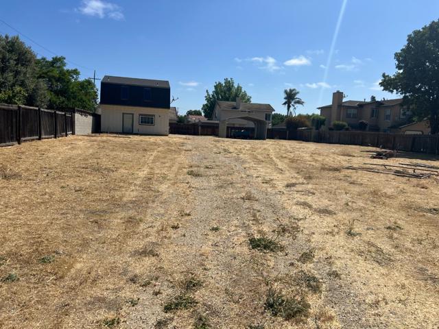 0 Mustang, King City CA: https://media.crmls.org/mediaz/50ab38eb-9a59-4be5-9964-8d4861b36d69.jpg