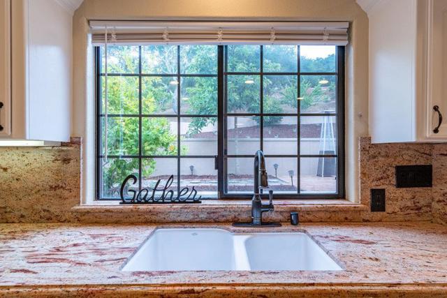 6020 Sherry Lee Lane, Salinas CA: https://media.crmls.org/mediaz/50abbf68-3b31-4210-a541-8517f38da23f.jpg