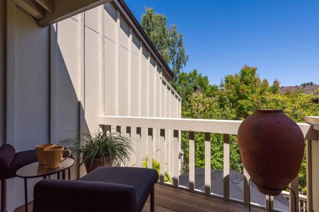 1265 Trinity Drive, Menlo Park CA: https://media.crmls.org/mediaz/50abe064-1ec8-4730-8bf3-822832a9883b.jpg