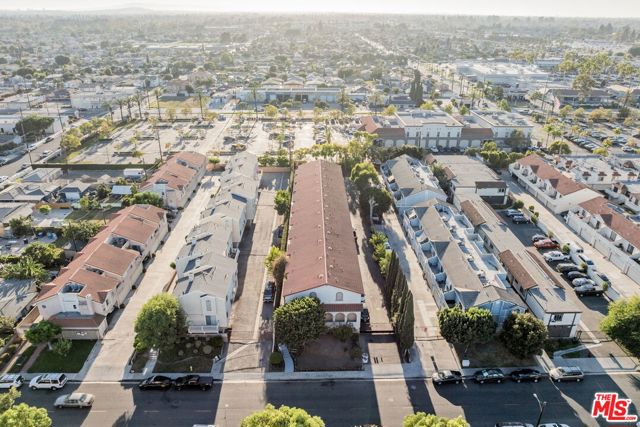 21925 Belshire Avenue, Hawaiian Gardens CA: https://media.crmls.org/mediaz/50ac1997-9e0c-42ac-b428-ba207e971839.jpg