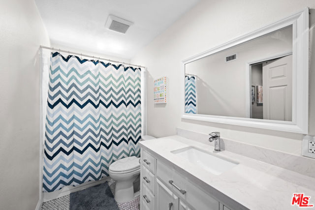 23716 Elkwood Street, West Hills CA: https://media.crmls.org/mediaz/50ac2c2c-59cc-4ba4-b10c-a8591b1af8dd.jpg