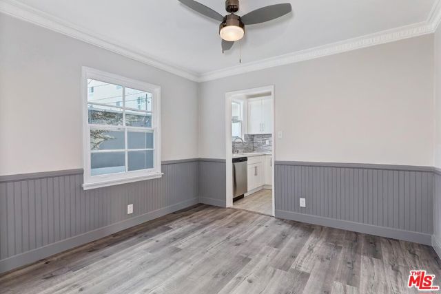 5014 CLINTON Street, Los Angeles CA: https://media.crmls.org/mediaz/50afd5e8-3337-47df-99bc-fd79e06b14f7.jpg