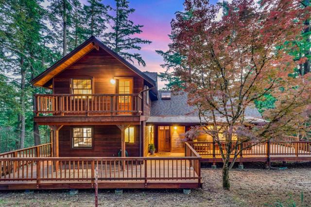 12338 First Fork Road, Los Gatos CA: https://media.crmls.org/mediaz/50b124a7-fd50-4e66-a28d-5134ed7de426.jpg