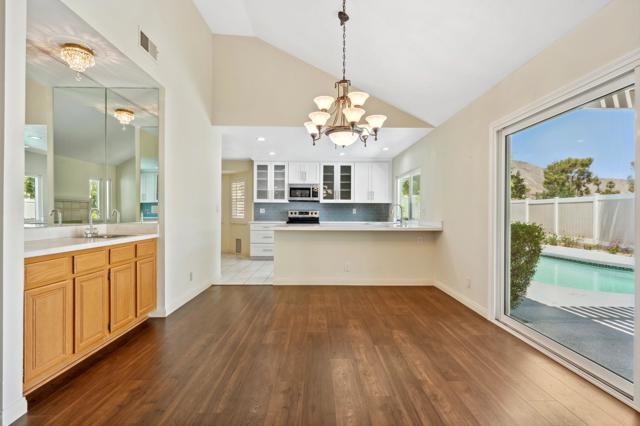 Image 22 of 37 For 72890 Amber Street