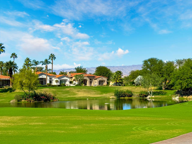 600 Gold Canyon Drive, Palm Desert CA: https://media.crmls.org/mediaz/50b14746-983d-4d40-8b8a-01b7a74b34e1.jpg