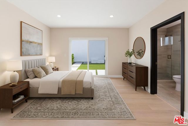 5530 Geer Avenue, Los Angeles CA: https://media.crmls.org/mediaz/50b17808-17e6-4293-bc6d-7aa03579a7b9.jpg