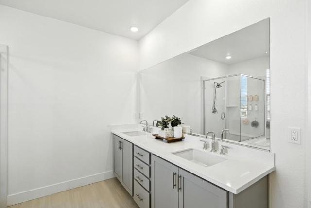 1900 Lotus Court, Hollister CA: https://media.crmls.org/mediaz/50b19916-db93-44c1-b8ef-35ad39d64dd9.jpg