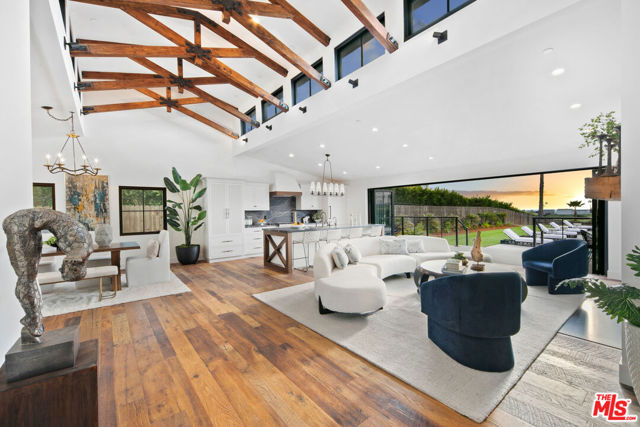 6711 Wandermere Road photo 4