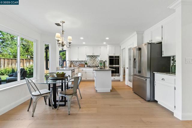 316 Valley High Dr, Pleasant Hill CA: https://media.crmls.org/mediaz/50b23aea-10fe-4d40-a314-1900dd2f2e2e.jpg