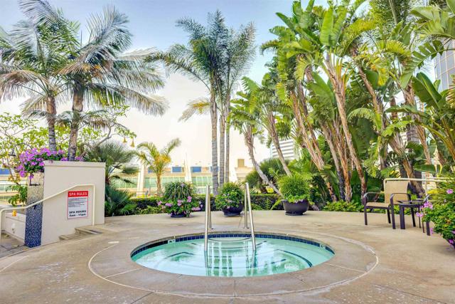 100 Harbor Dr, San Diego CA: https://media.crmls.org/mediaz/50b2bc54-6ac3-4385-935b-ec5e4d901e8c.jpg