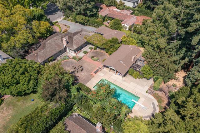 2001 Bryant Street, Palo Alto CA: https://media.crmls.org/mediaz/50b3f90a-1e7c-40ae-a319-214de8528613.jpg