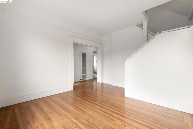 1718 Bancroft Way, Berkeley CA: https://media.crmls.org/mediaz/50b4d1a3-d382-480f-9e33-de53a3954692.jpg