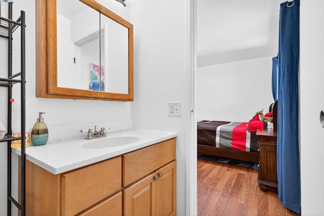 4300 Berk Ave, Richmond CA: https://media.crmls.org/mediaz/50b59a23-a2d6-4bbf-a3d5-c6d3c4410c4b.jpg