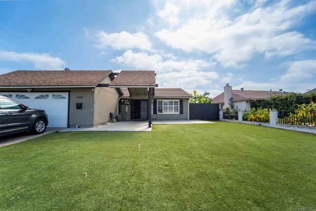 1260 Finch Pl, Chula Vista CA: https://media.crmls.org/mediaz/50b5e08c-7d76-4537-8117-d6767e30b919.jpg
