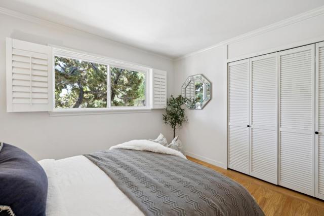 3902 Bret Harte Drive, Redwood City CA: https://media.crmls.org/mediaz/50b5f25c-86fc-4e6f-b02e-809a7693cda2.jpg