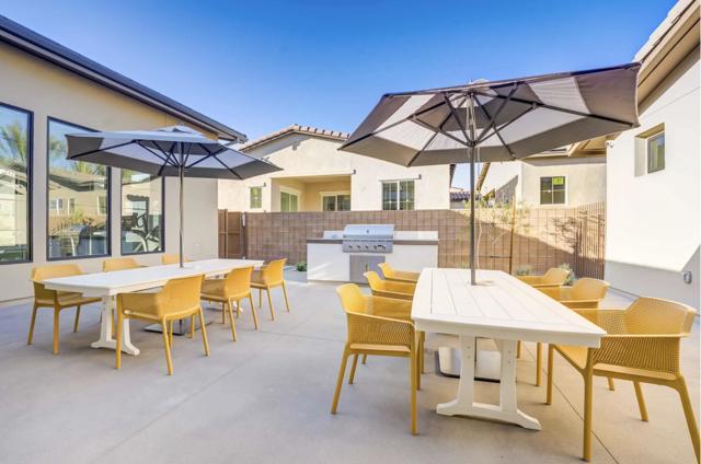 79154 Acacia Way, La Quinta CA: https://media.crmls.org/mediaz/50b96b36-4d97-4af7-a3e9-906fcc85ff55.jpg