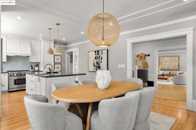 2842 Ashby Ave, Berkeley CA: https://media.crmls.org/mediaz/50b9fe97-2f73-4f05-b13c-731b8e5f9f3b.jpg