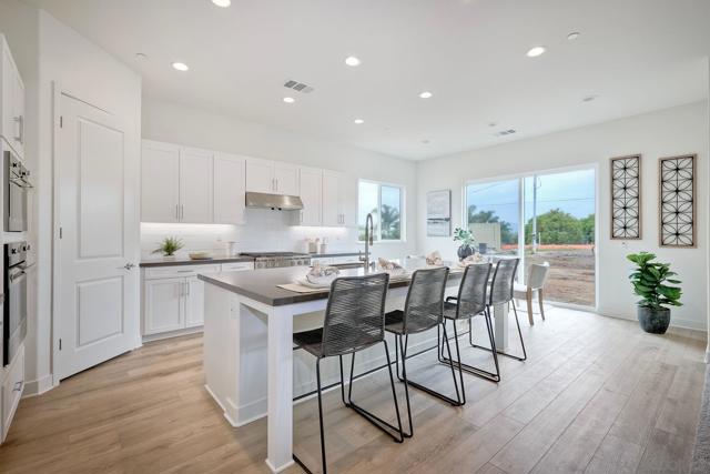 Image 3 of 26 For 29553 Viking View Ln