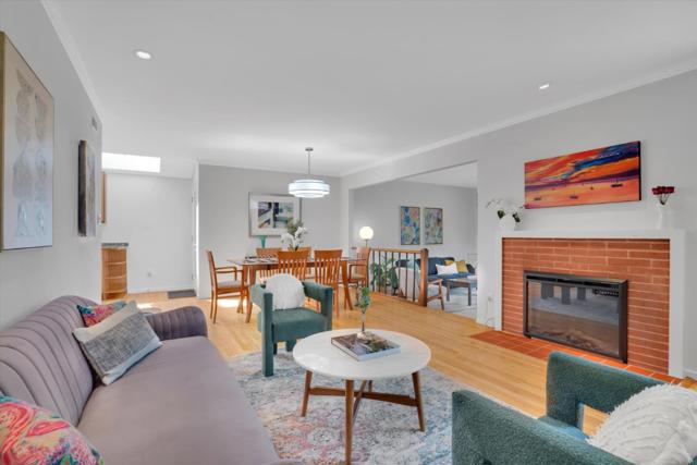 1583 Mitchell Way, Redwood City CA: https://media.crmls.org/mediaz/50ba5b50-c33d-48be-a12a-e4d456b61e1f.jpg