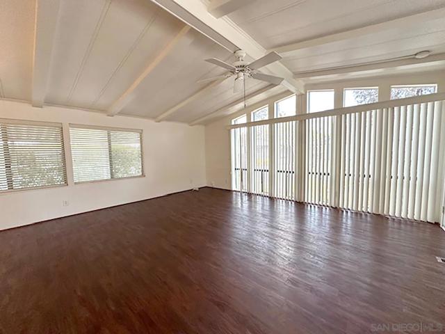 5330 Don Miguel Drive, Carlsbad CA: https://media.crmls.org/mediaz/50bb008f-efa9-485d-ad67-7bd0d00bdb30.jpg