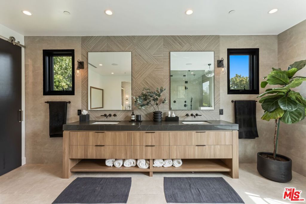 MLS #26883983 image #33