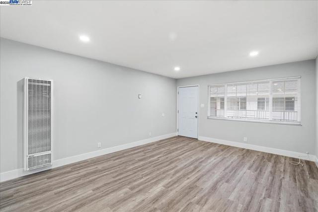 27070 Manon Ave, Hayward CA: https://media.crmls.org/mediaz/50bd9c62-8ddd-4be7-b2a3-9472b7e3e958.jpg