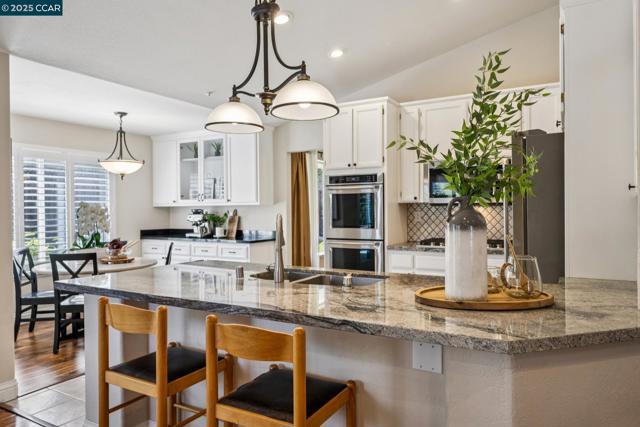 2232 Normandy Cir, Livermore CA: https://media.crmls.org/mediaz/50be9ae4-297a-4903-93bf-40de5e0d81be.jpg