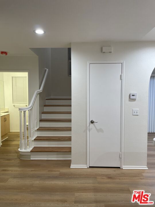 121 Cancion Way, Los Angeles CA: https://media.crmls.org/mediaz/50bf4a39-a4aa-49ae-9841-6f59cc769b3c.jpg
