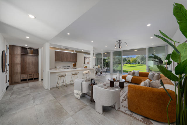 80 Lakeview Drive, Palm Springs CA: https://media.crmls.org/mediaz/50bf8b77-e181-41ee-a23e-15f9eedcab8a.jpg