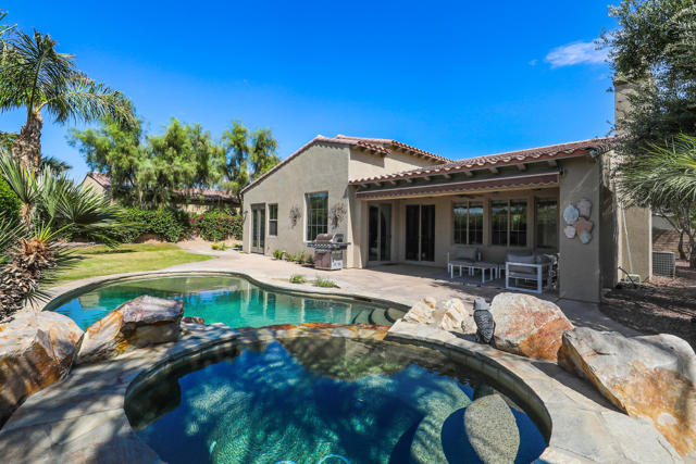 Image 31 of 38 For 81961 Contento Street