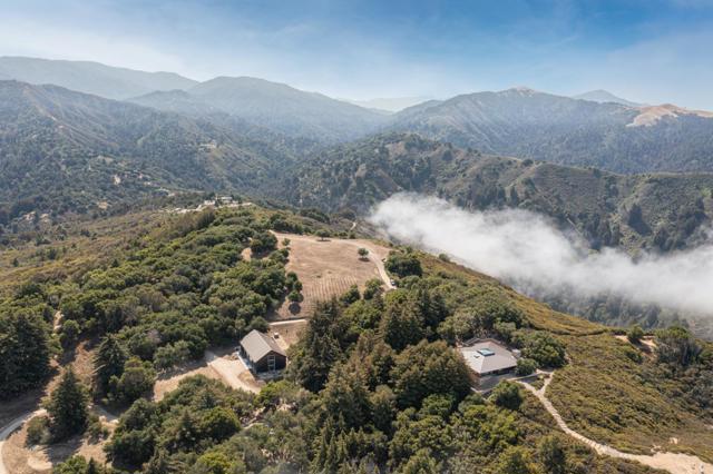 4847 Bixby Creek Road, Carmel CA: https://media.crmls.org/mediaz/50c09006-e102-41c4-9046-2ca06a479740.jpg