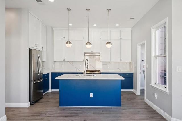 30003006 26th Street, San Francisco CA: https://media.crmls.org/mediaz/50c0d61b-185f-4c3b-b13f-c2669a5df293.jpg