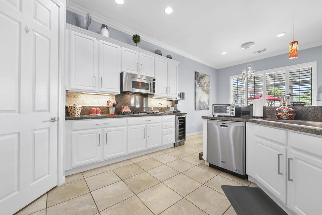 MLS #219149338DA image #10